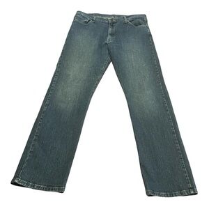 Wrangler Size 38  x 34 Relaxed Fit Blue Bootcut Jeans Classic Style Workwear Men
